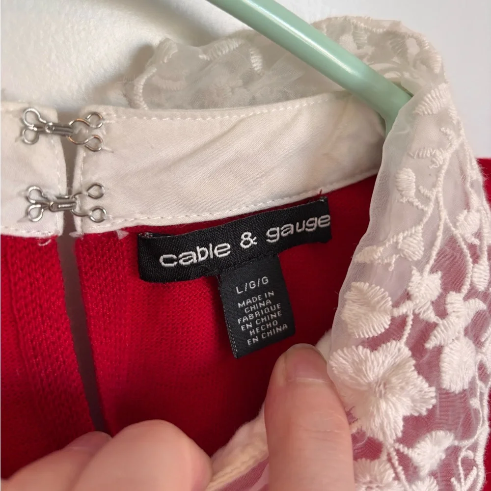 Cable & Gauge Red Sweater Lace Collar - Picture 3 of 4